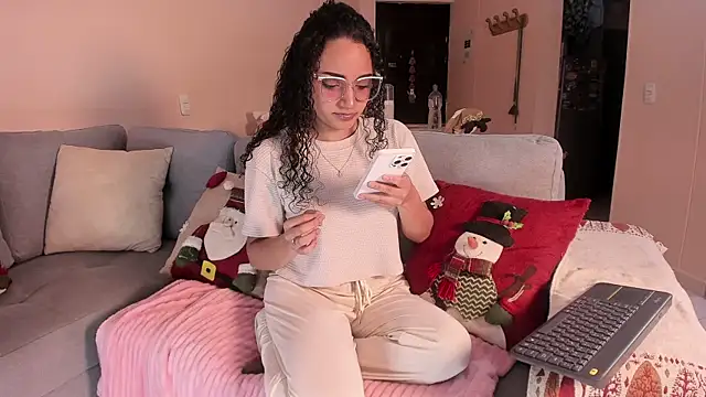 DAHLIA BROWNIE online show from 12/01/25, 03:55