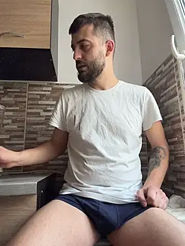 ElChapoGuzman95 online show from 02/03/26, 06:51