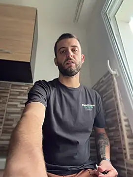 ElChapoGuzman95 online show from 04/09/26, 04:56