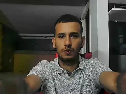 talktome4 online show from 06/11/26, 04:43