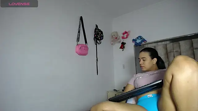 tiffany  pink online show from 12/16/25, 09:53