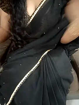 Mounika25 online show from 11/17/25, 06:19