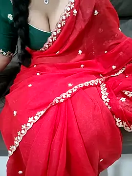 Snapshot of Mounika25 chatting on 05/02/26, 06:02 Mounika25 online show from 05/02/26, 06:02