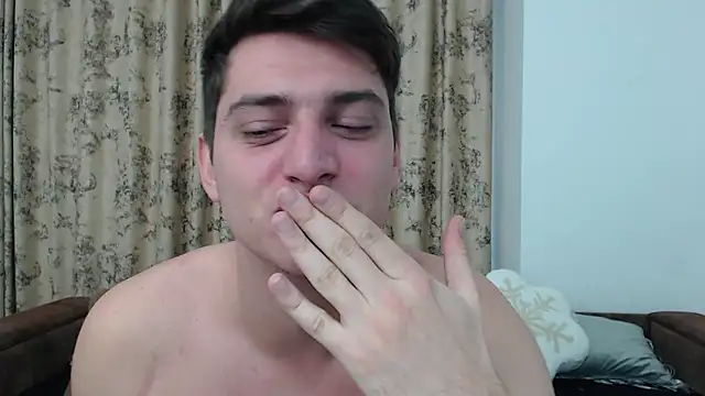 Snapshot of AndyFame chatting on 12/14/24, 07:18 AndyFame online show from 12/14/24, 07:18