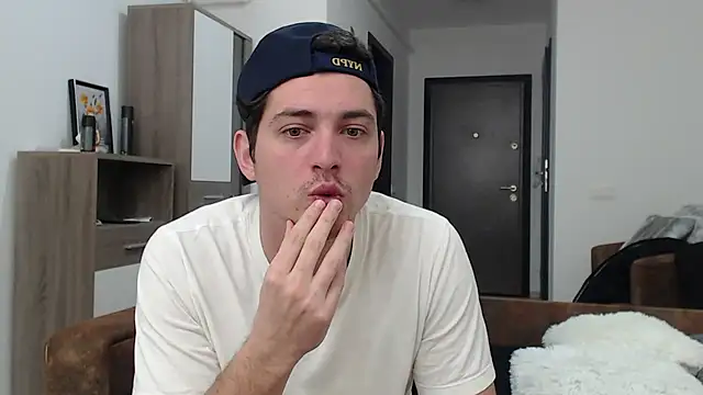 Snapshot of AndyFame chatting on 02/22/25, 10:40 AndyFame online show from 02/22/25, 10:40