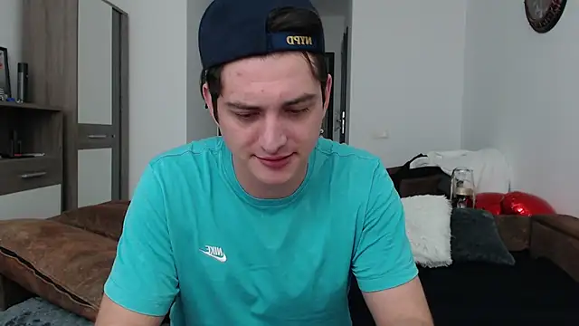 Snapshot of AndyFame chatting on 02/26/25, 01:21 AndyFame online show from 02/26/25, 01:21