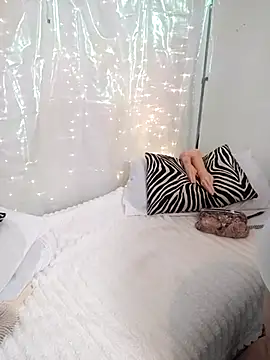 MaggieMoonxxx online show from 03/16/25, 05:07