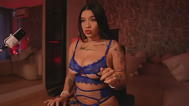 HannahW  online show from 09/28/25, 11:48