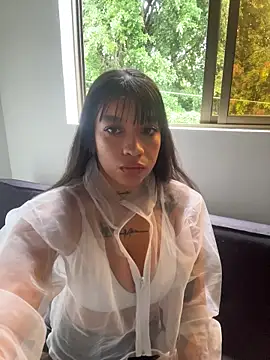 HannahW  online show from 02/01/26, 02:15