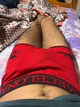 Snapshot of maroodick chatting on 10/27/25, 11:41 maroodick online show from 10/27/25, 11:41