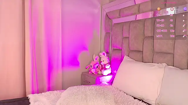 smiling  girl2 online show from 03/02/26, 07:21