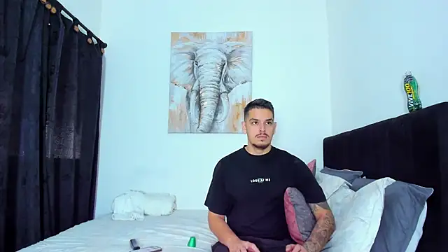 Rose dom online show from 12/02/24, 04:09