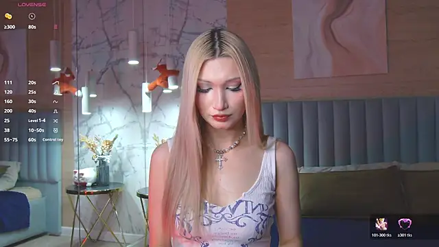 CarolReeves online show from 10/24/25, 06:10