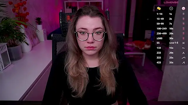 RemyCute online show from 04/11/26, 07:18