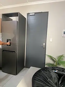 Snapshot of Neelo-Smith chatting on 02/20/25, 10:26 Neelo-Smith online show from 02/20/25, 10:26