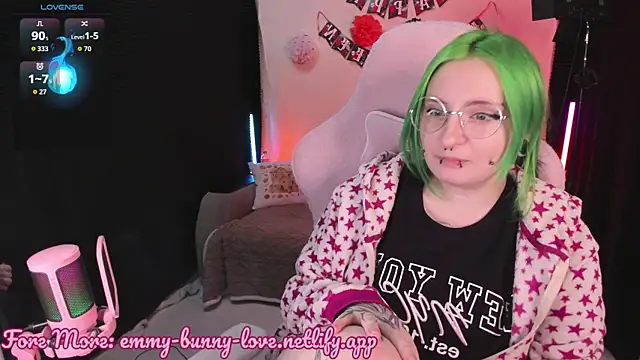 EmmyBunny online show from 11/05/25, 03:12