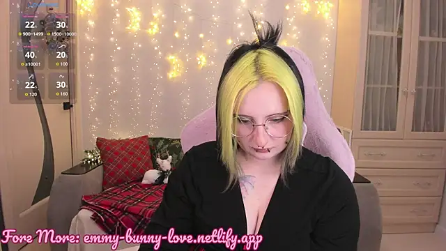 EmmyBunny online show from 01/09/26, 12:19