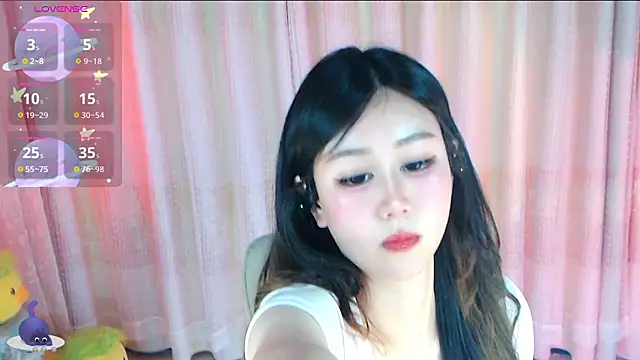 Aimee-520 online show from 04/30/26, 06:53