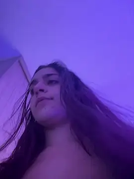 Alicia Ruiz online show from 03/03/25, 08:43