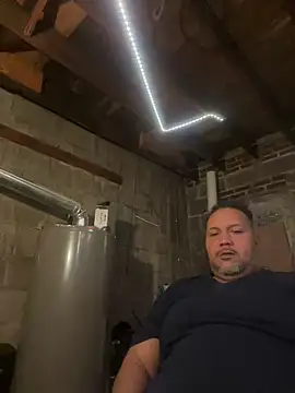 bigzae82 online show from 12/23/24, 04:22