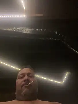 bigzae82 online show from 03/06/25, 08:08