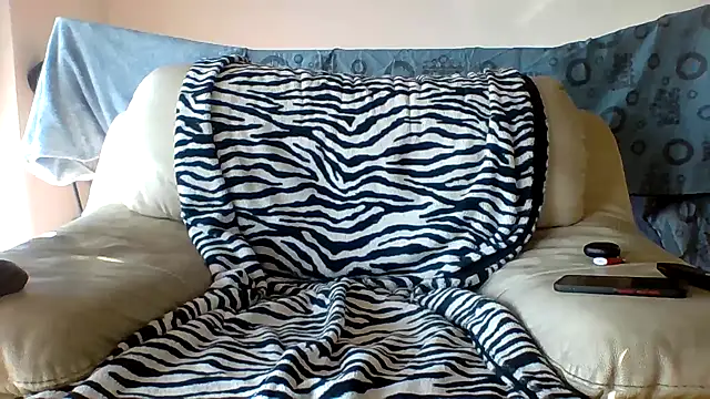 Snapshot of Namastedaddy85 chatting on 02/04/25, 01:59 Namastedaddy85 online show from 02/04/25, 01:59