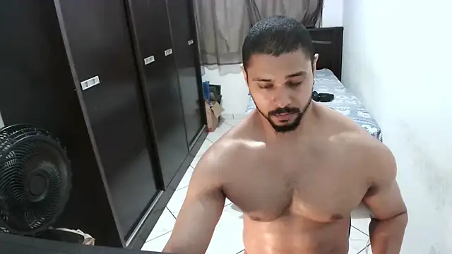 Snapshot of Brian_Aries chatting on 02/22/25, 03:56 Brian Aries online show from 02/22/25, 03:56