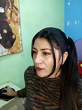 nammy  dirtyhott online show from 02/04/25, 01:59