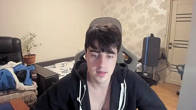 Knuckles17 online show from 12/16/25, 01:54