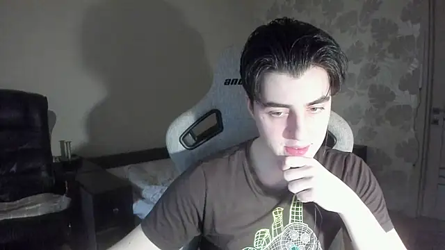 Knuckles17 online show from 05/11/26, 02:45