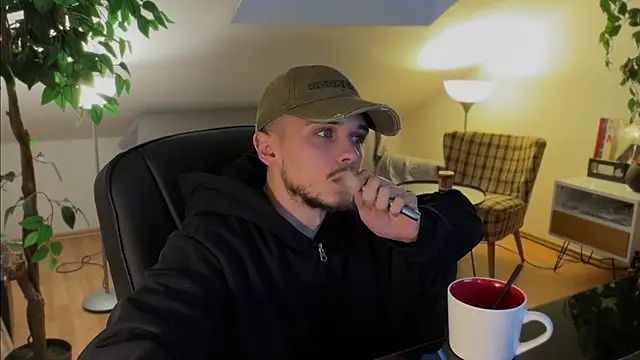 naked psy online show from 11/14/25, 02:49