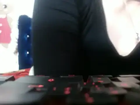 Snapshot of 69liamilk69 chatting on 01/15/25, 04:04 69liamilk69 online show from 01/15/25, 04:04