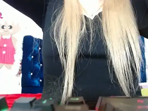 Snapshot of 69liamilk69 chatting on 01/23/25, 04:30 69liamilk69 online show from 01/23/25, 04:30