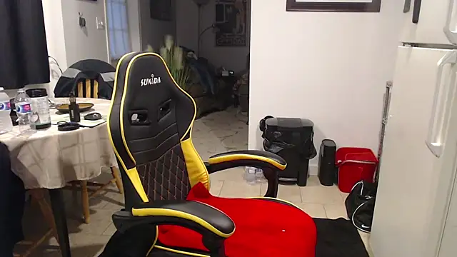 Trey100379100379 online show from 10/07/25, 10:18