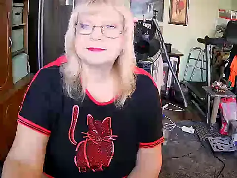 Snapshot of LOLA8888 chatting on 09/26/25, 11:14 LOLA8888 online show from 09/26/25, 11:14