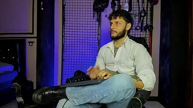 Twisted Fantasy online show from 03/24/26, 04:06