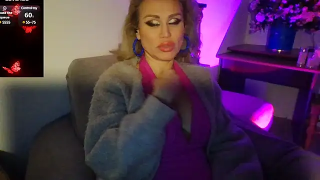 Snapshot of Radmila_Queen_ chatting on 12/04/24, 02:26 Radmila Queen online show from 12/04/24, 02:26