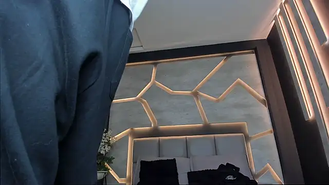 alexgiraldo  online show from 01/29/25, 02:21