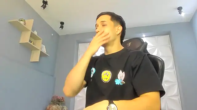 alexgiraldo  online show from 03/11/25, 11:23