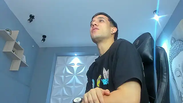 alexgiraldo  online show from 03/11/25, 03:02