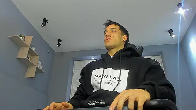 alexgiraldo  online show from 03/12/25, 11:20