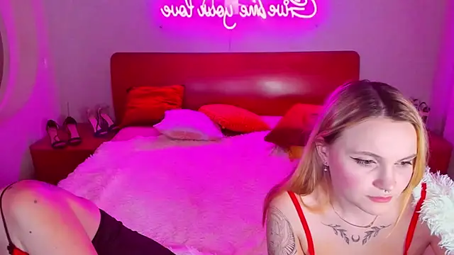 MagicEyess online show from 02/12/25, 10:24