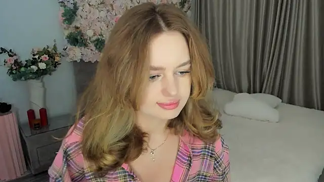 MiracleCurly online show from 09/15/25, 04:40