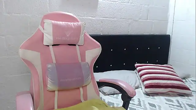 jade04 roberts online show from 02/24/26, 10:35