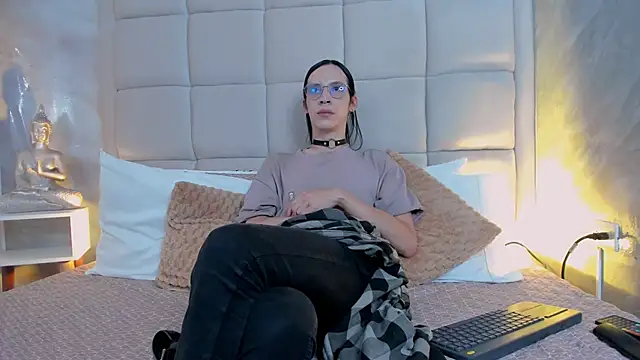 Hecatee 77 online show from 09/24/25, 08:23