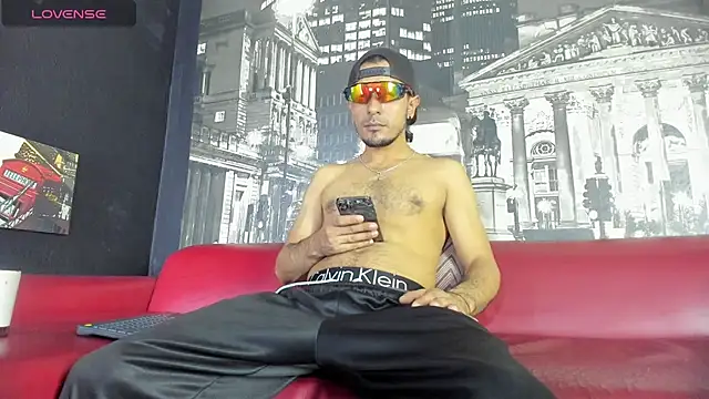 Snapshot of steffanxxll chatting on 07/17/26, 03:50 steffanxxll online show from 07/17/26, 03:50