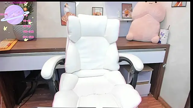 alonelove   online show from 10/04/25, 03:26