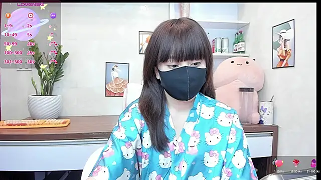 alonelove   online show from 10/05/25, 02:54