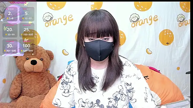 alonelove   online show from 10/17/25, 02:26