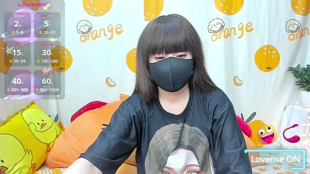 alonelove   online show from 04/18/26, 02:26